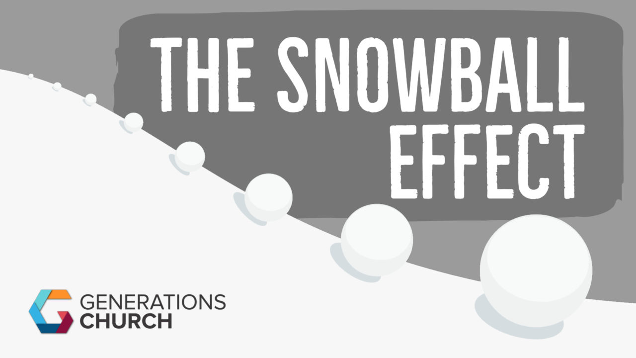 what does the saying snowball effect mean